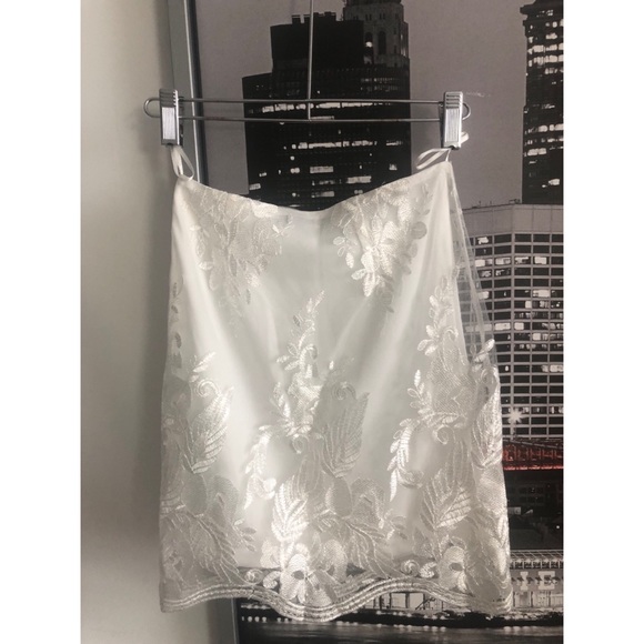 Fashion Nova white lace, 2 piece set - Picture 6 of 6